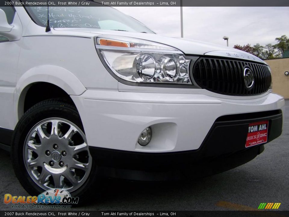 2007 Buick Rendezvous CXL Frost White / Gray Photo #2