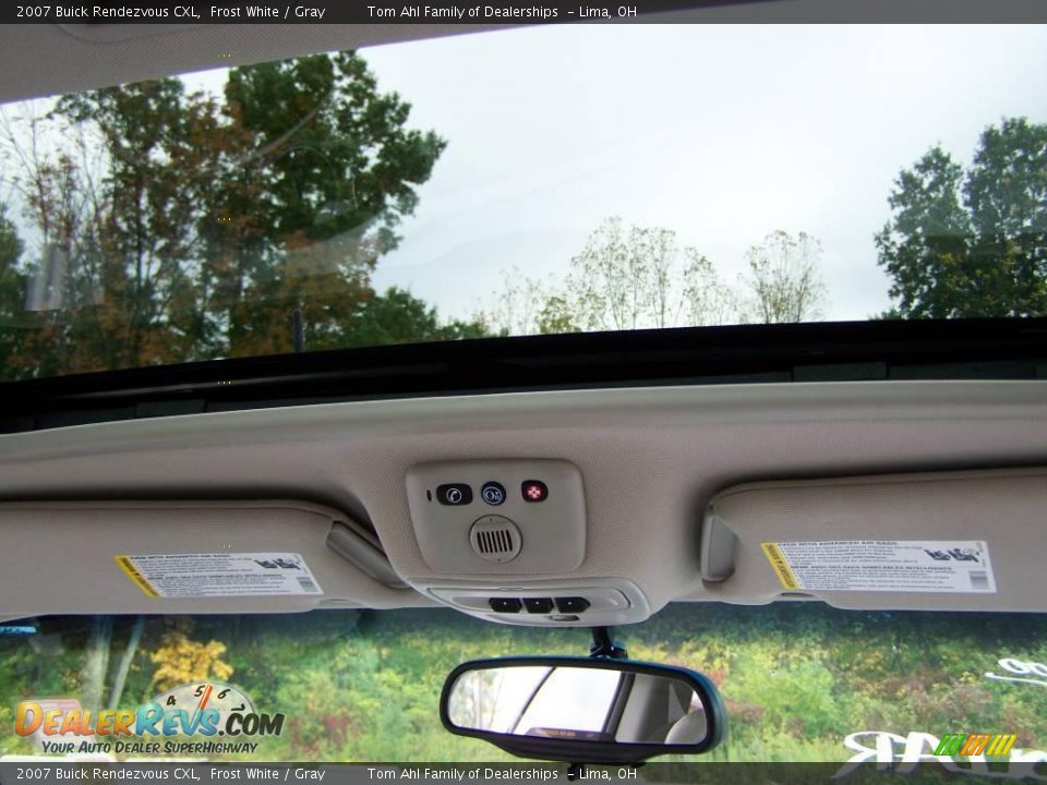 2007 Buick Rendezvous CXL Frost White / Gray Photo #17