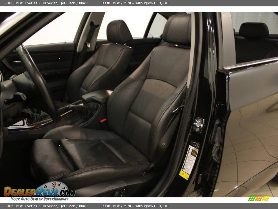 2006 BMW 3 Series 330i Sedan Jet Black / Black Photo #10