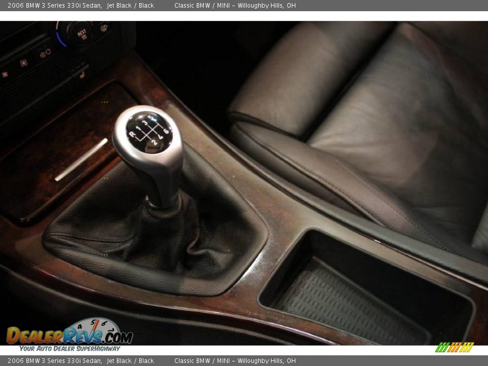 2006 BMW 3 Series 330i Sedan Jet Black / Black Photo #14