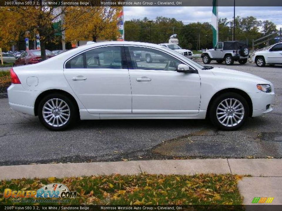 2007 Volvo S80 3.2 Ice White / Sandstone Beige Photo #6