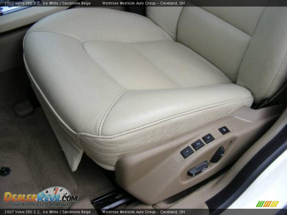 2007 Volvo S80 3.2 Ice White / Sandstone Beige Photo #10