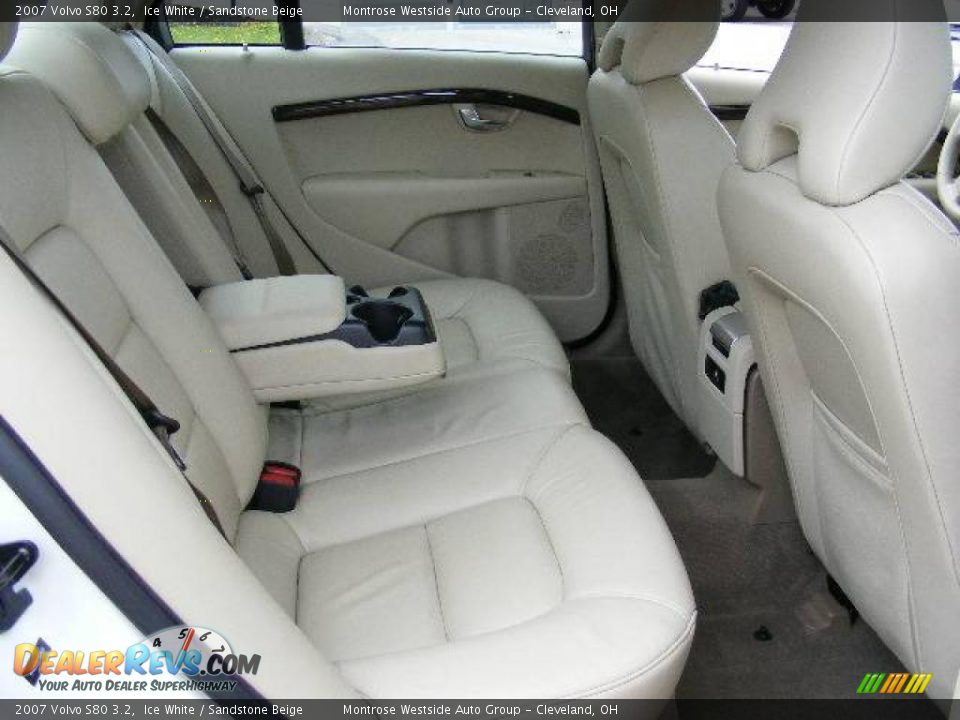 2007 Volvo S80 3.2 Ice White / Sandstone Beige Photo #12