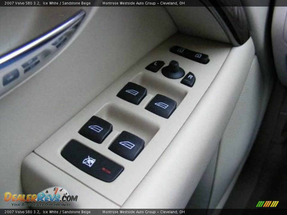 2007 Volvo S80 3.2 Ice White / Sandstone Beige Photo #24