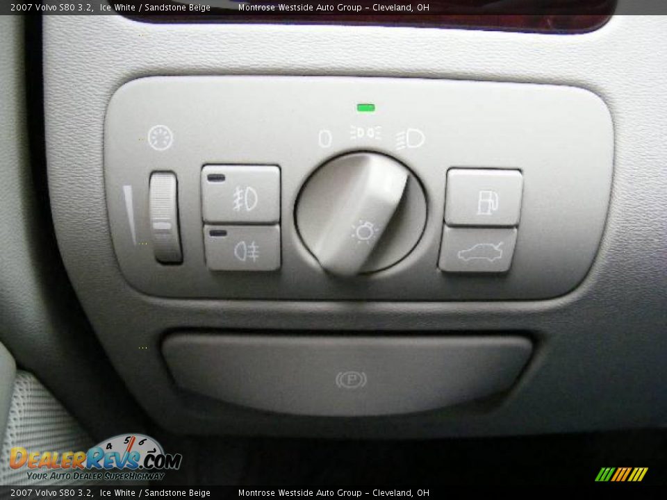 2007 Volvo S80 3.2 Ice White / Sandstone Beige Photo #25
