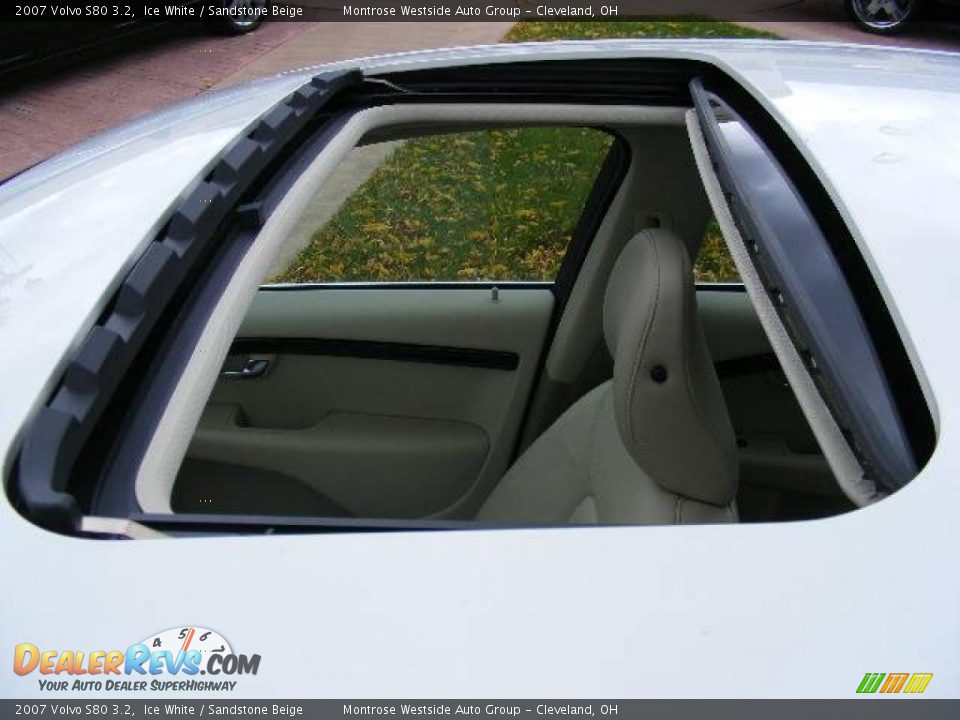 2007 Volvo S80 3.2 Ice White / Sandstone Beige Photo #27