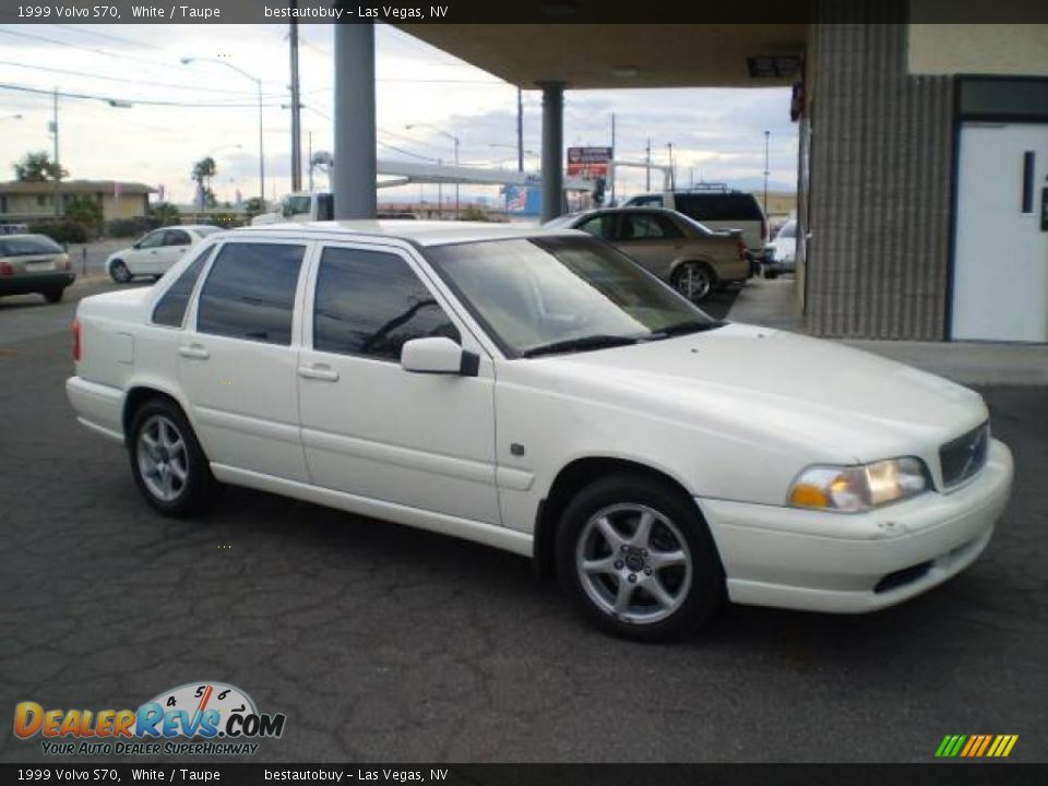 1999 Volvo S70 White / Taupe Photo #13