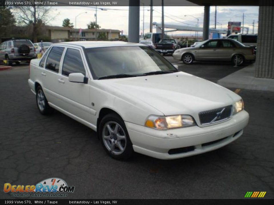 1999 Volvo S70 White / Taupe Photo #14