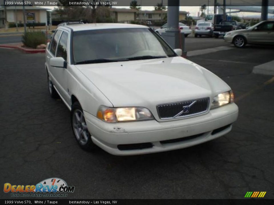 1999 Volvo S70 White / Taupe Photo #15