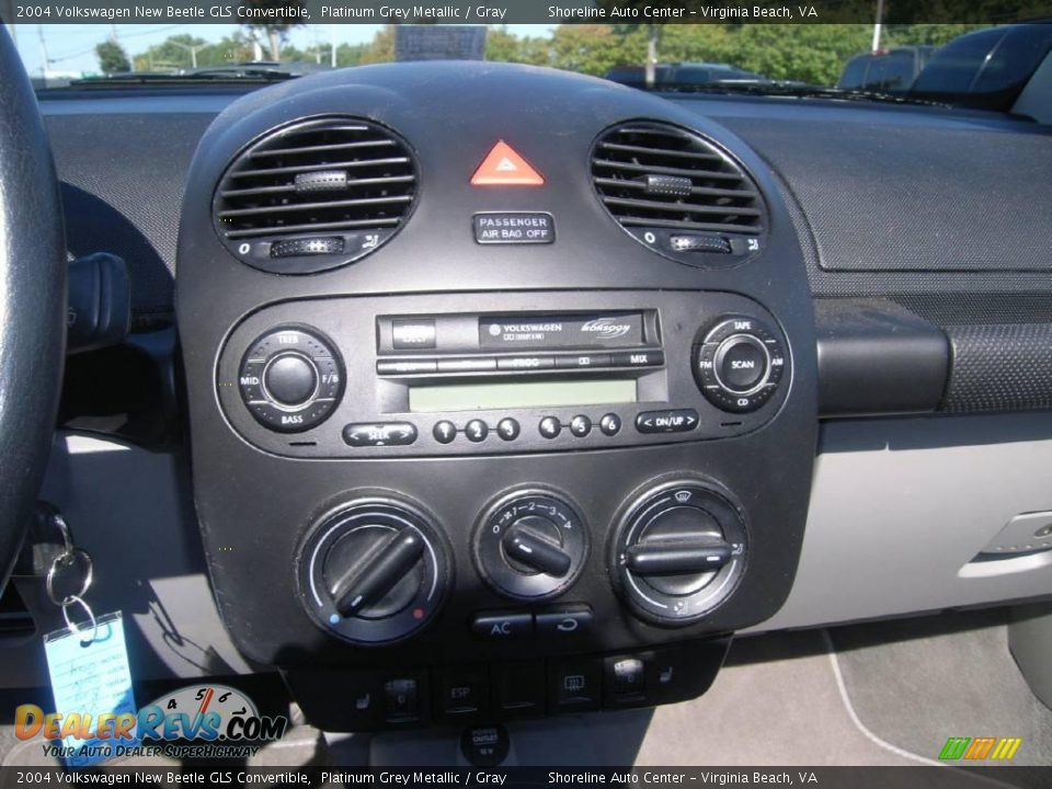 2004 Volkswagen New Beetle GLS Convertible Platinum Grey Metallic / Gray Photo #18