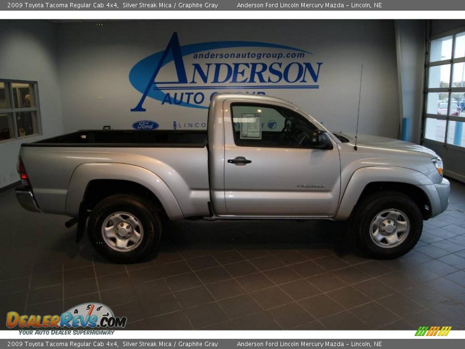 2009 Toyota Tacoma Regular Cab 4x4 Silver Streak Mica / Graphite Gray Photo #2