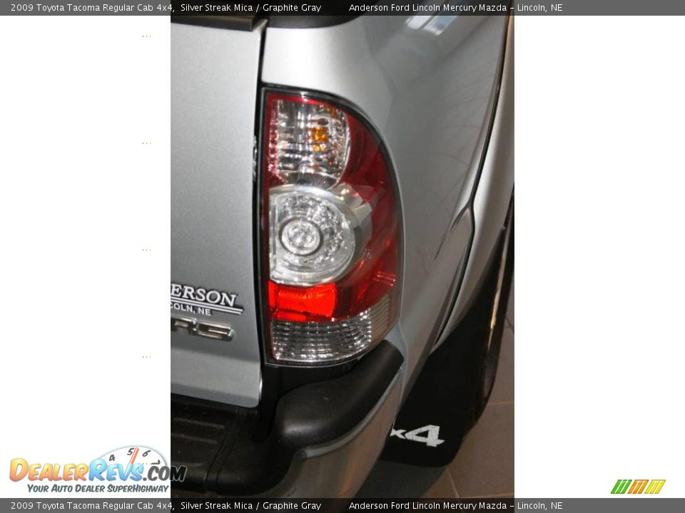 2009 Toyota Tacoma Regular Cab 4x4 Silver Streak Mica / Graphite Gray Photo #18
