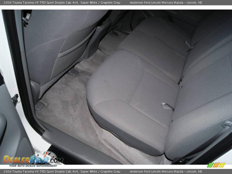 2009 Toyota Tacoma V6 TRD Sport Double Cab 4x4 Super White / Graphite Gray Photo #32