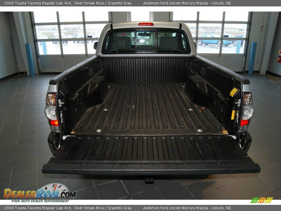 2009 Toyota Tacoma Regular Cab 4x4 Silver Streak Mica / Graphite Gray Photo #24