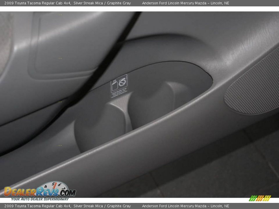 2009 Toyota Tacoma Regular Cab 4x4 Silver Streak Mica / Graphite Gray Photo #31