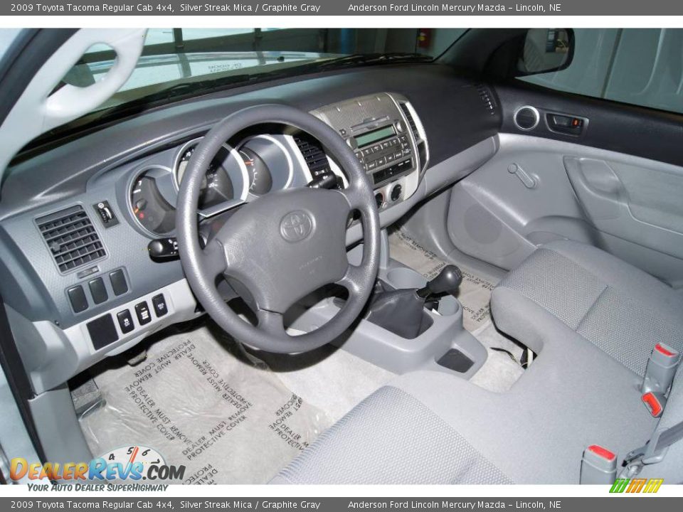2009 Toyota Tacoma Regular Cab 4x4 Silver Streak Mica / Graphite Gray Photo #32