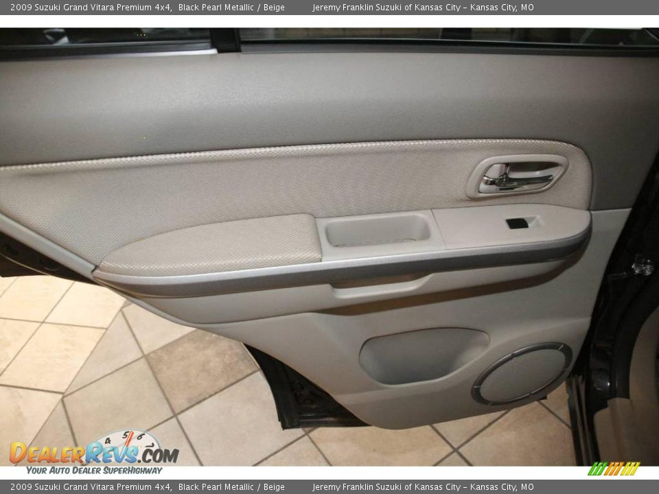 2009 Suzuki Grand Vitara Premium 4x4 Black Pearl Metallic / Beige Photo #12