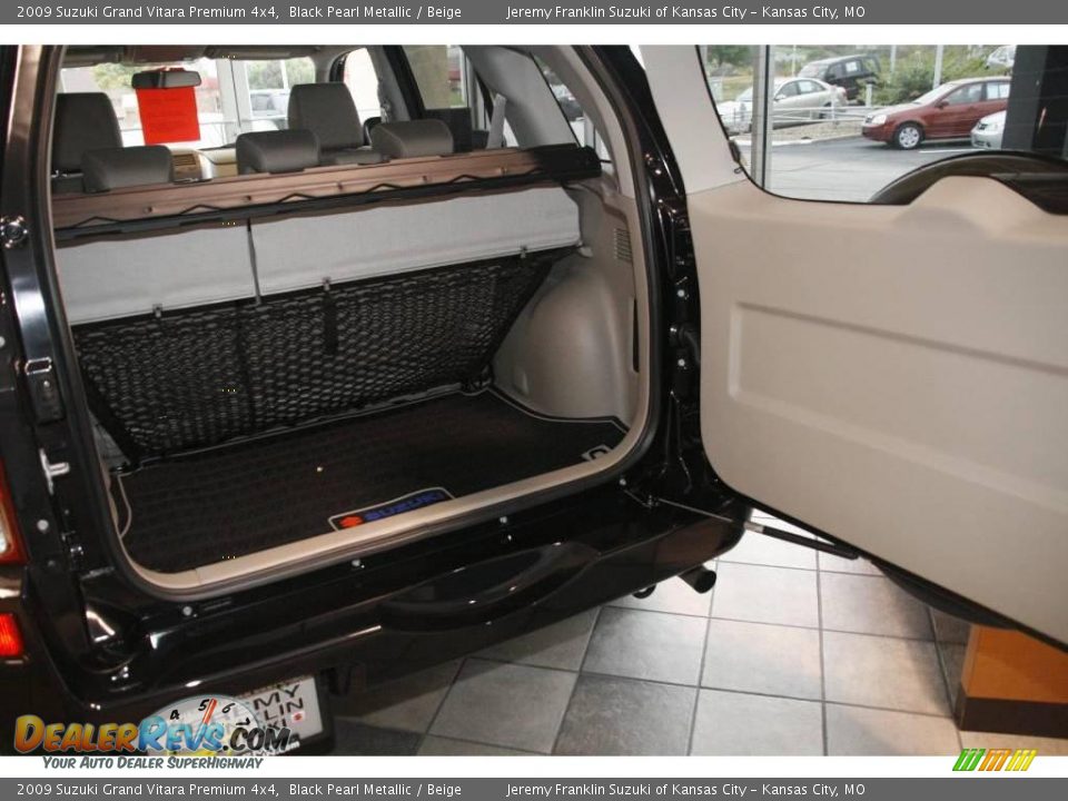 2009 Suzuki Grand Vitara Premium 4x4 Black Pearl Metallic / Beige Photo #15