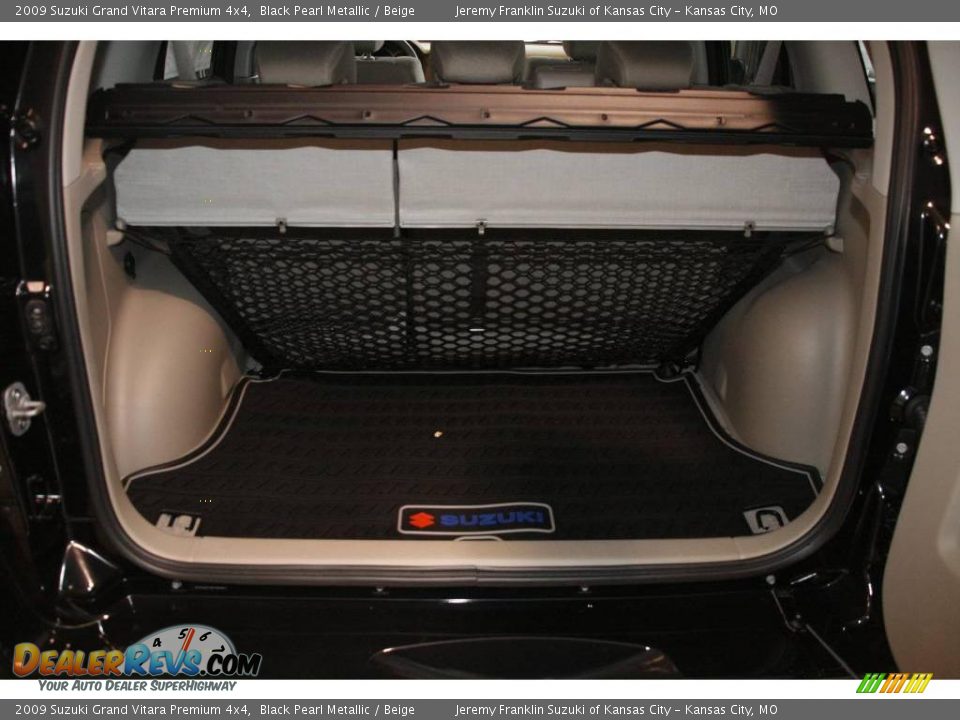 2009 Suzuki Grand Vitara Premium 4x4 Black Pearl Metallic / Beige Photo #16