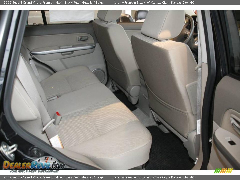 2009 Suzuki Grand Vitara Premium 4x4 Black Pearl Metallic / Beige Photo #19