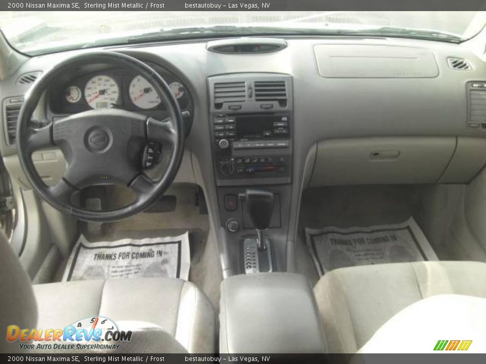 2000 Nissan Maxima SE Sterling Mist Metallic / Frost Photo #26