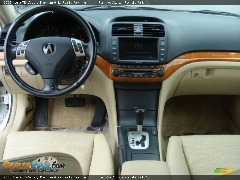 2005 Acura TSX Sedan Premium White Pearl / Parchment Photo #9