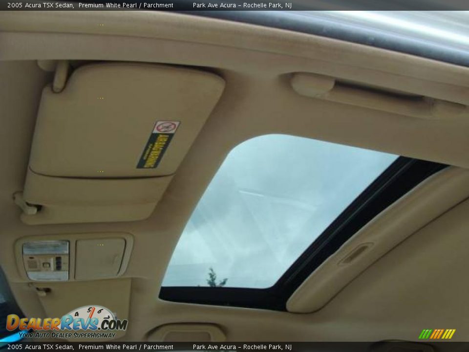 2005 Acura TSX Sedan Premium White Pearl / Parchment Photo #14