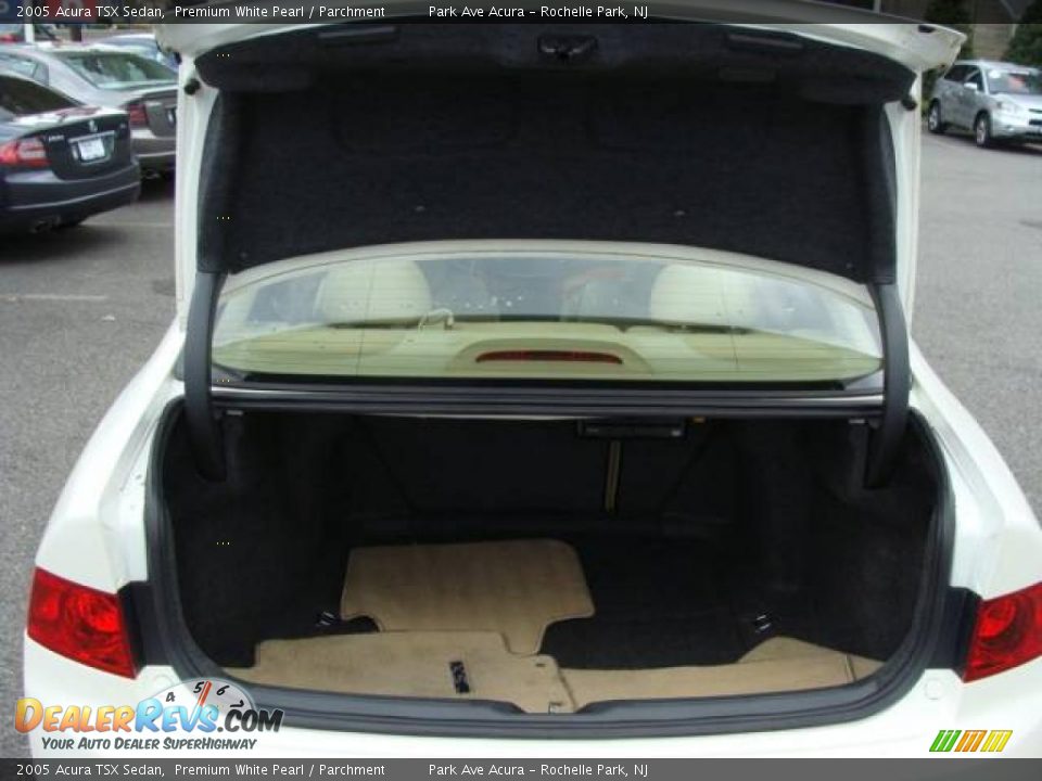 2005 Acura TSX Sedan Premium White Pearl / Parchment Photo #15
