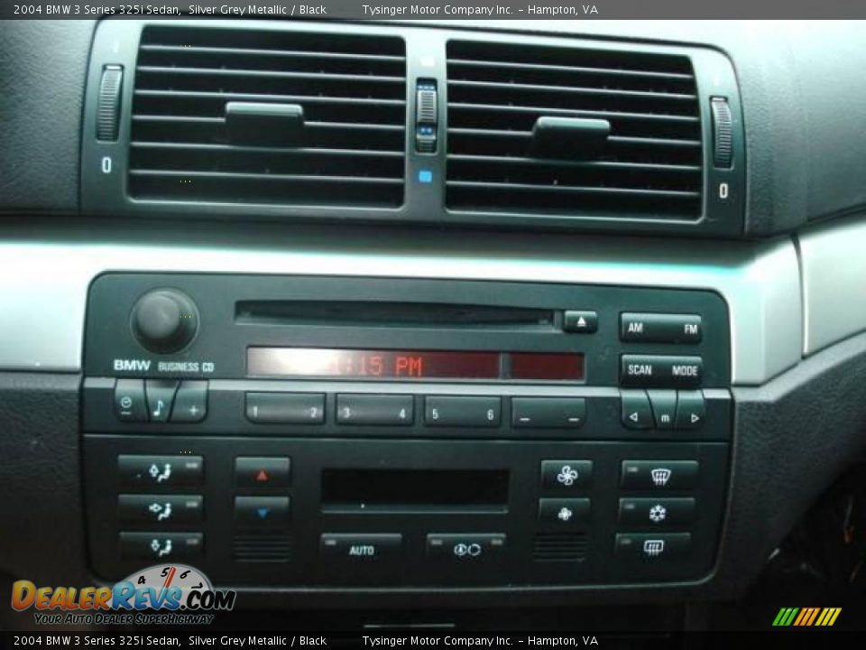 2004 BMW 3 Series 325i Sedan Silver Grey Metallic / Black Photo #10
