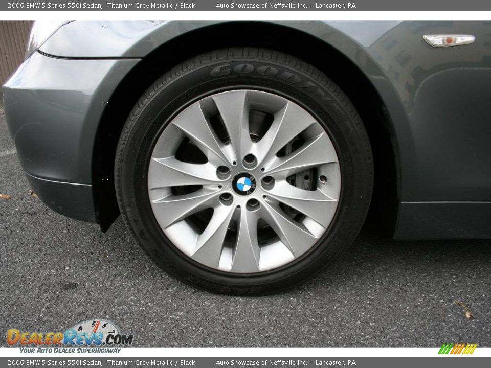 2006 BMW 5 Series 550i Sedan Titanium Grey Metallic / Black Photo #10
