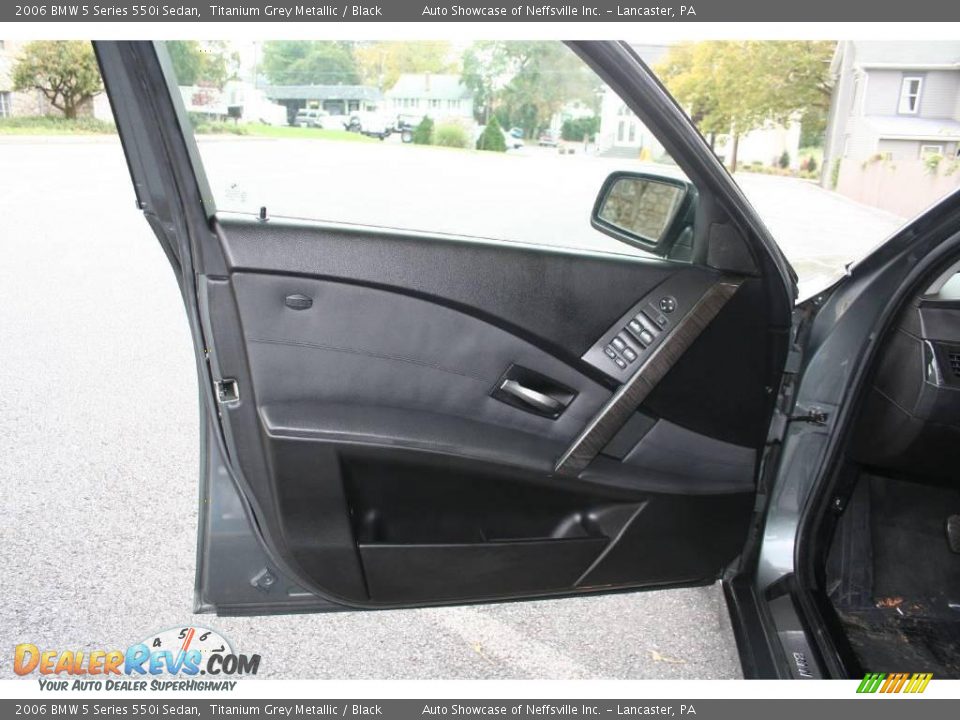 2006 BMW 5 Series 550i Sedan Titanium Grey Metallic / Black Photo #11
