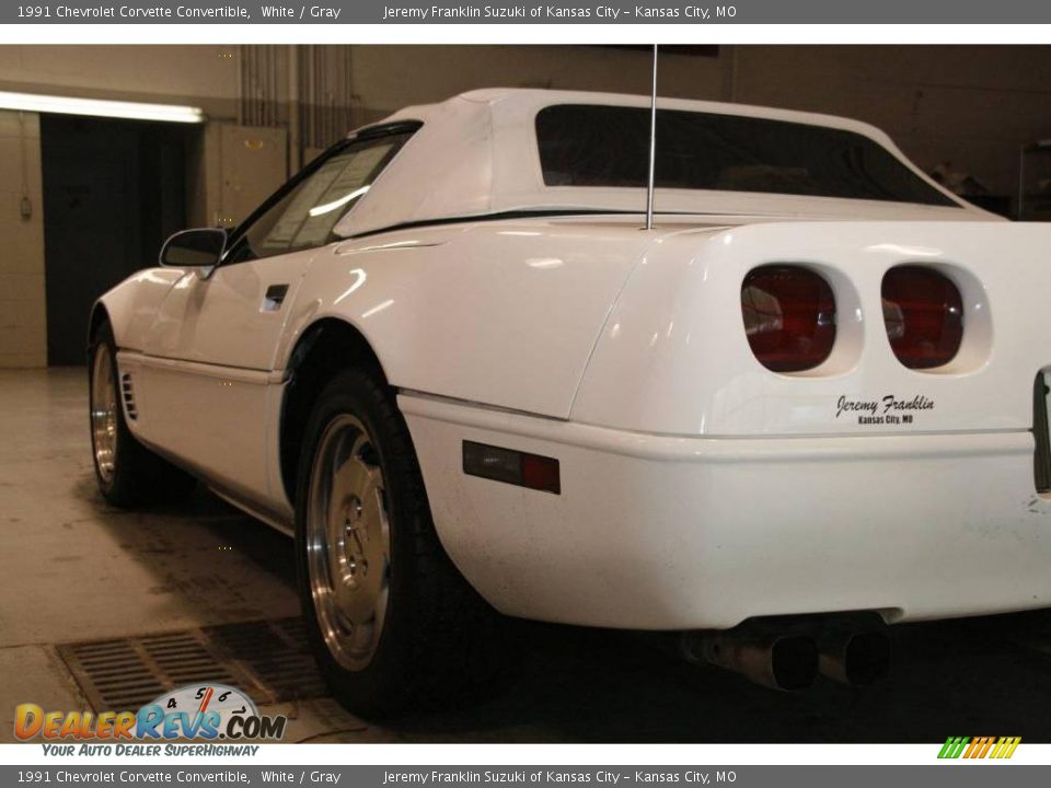 1991 Chevrolet Corvette Convertible White / Gray Photo #4