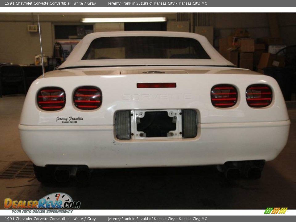1991 Chevrolet Corvette Convertible White / Gray Photo #5