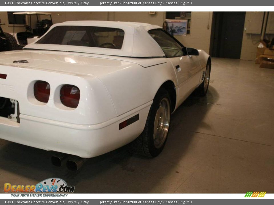1991 Chevrolet Corvette Convertible White / Gray Photo #6
