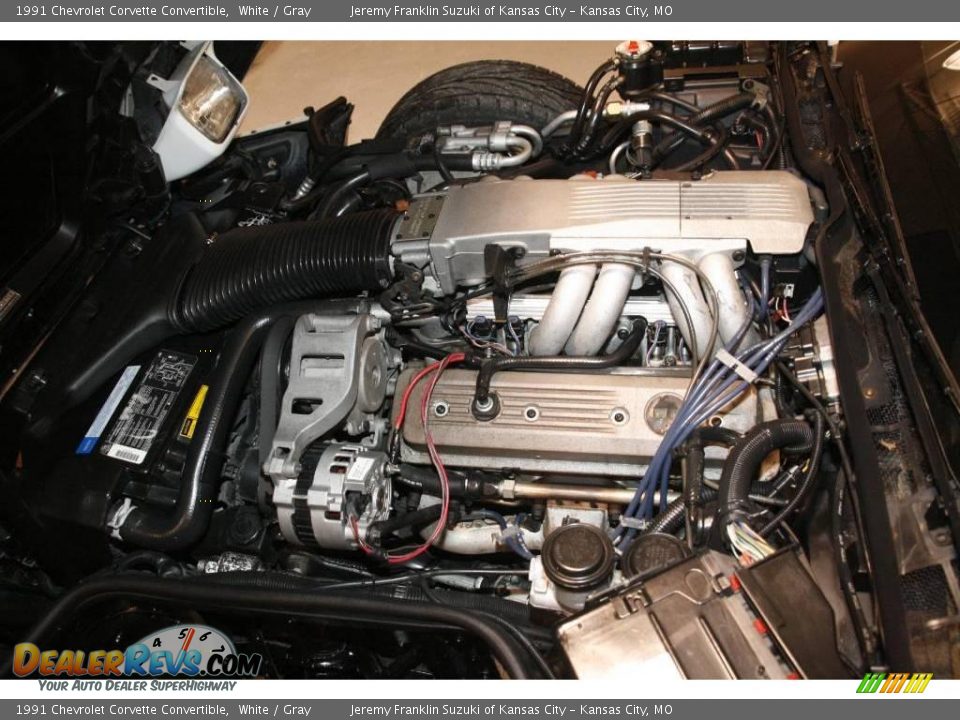 1991 Chevrolet Corvette Convertible White / Gray Photo #15