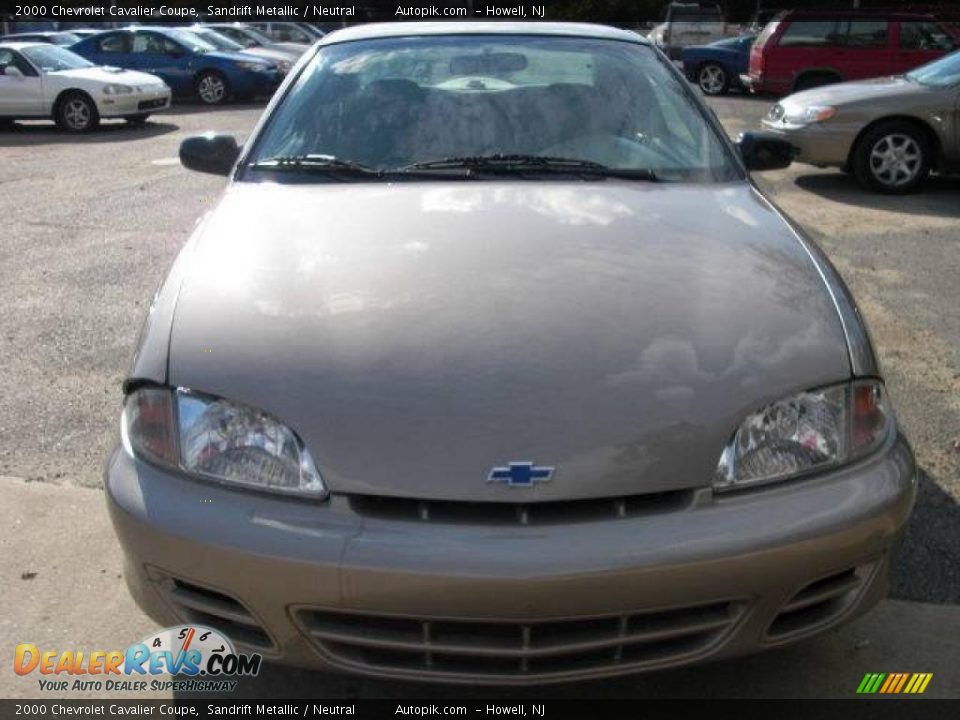 2000 Chevrolet Cavalier Coupe Sandrift Metallic / Neutral Photo #1
