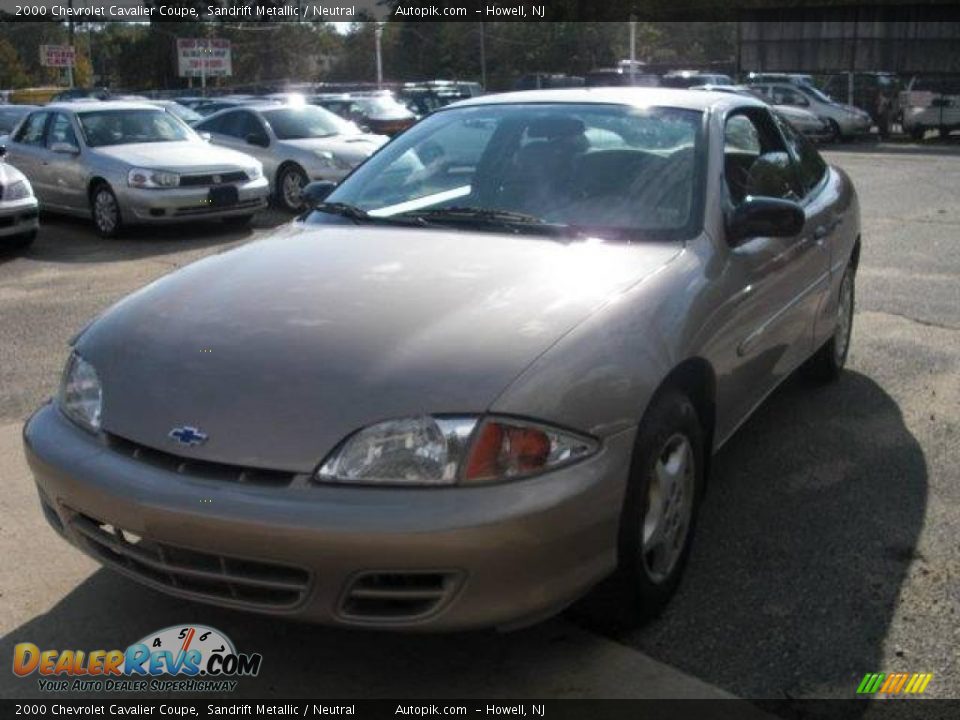 2000 Chevrolet Cavalier Coupe Sandrift Metallic / Neutral Photo #2