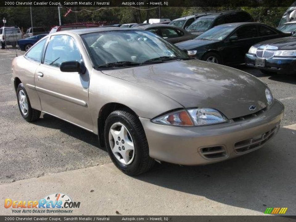 2000 Chevrolet Cavalier Coupe Sandrift Metallic / Neutral Photo #3