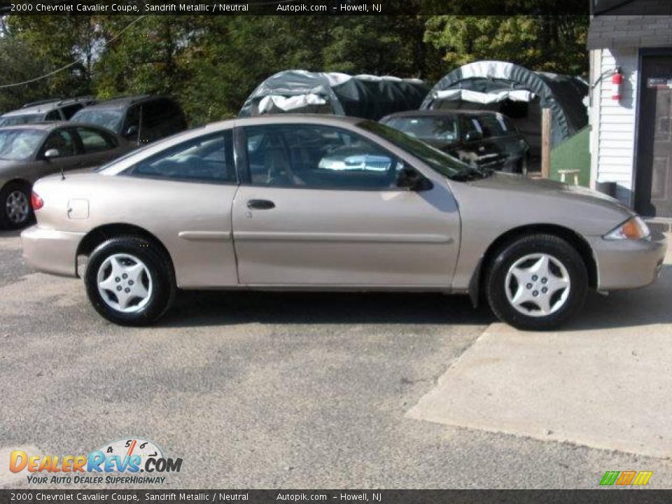 2000 Chevrolet Cavalier Coupe Sandrift Metallic / Neutral Photo #4