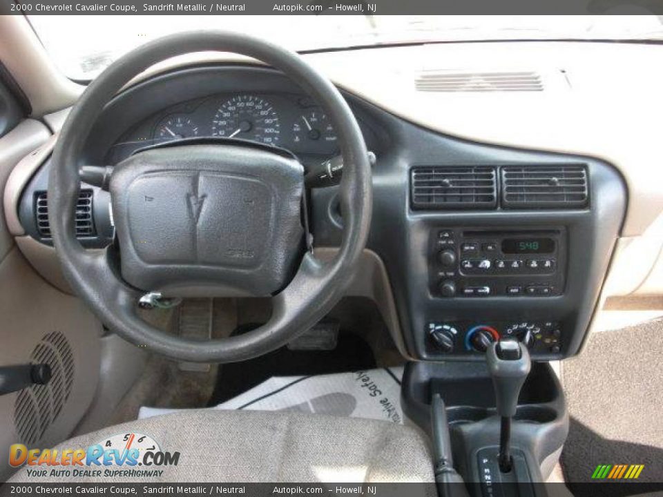 2000 Chevrolet Cavalier Coupe Sandrift Metallic / Neutral Photo #12