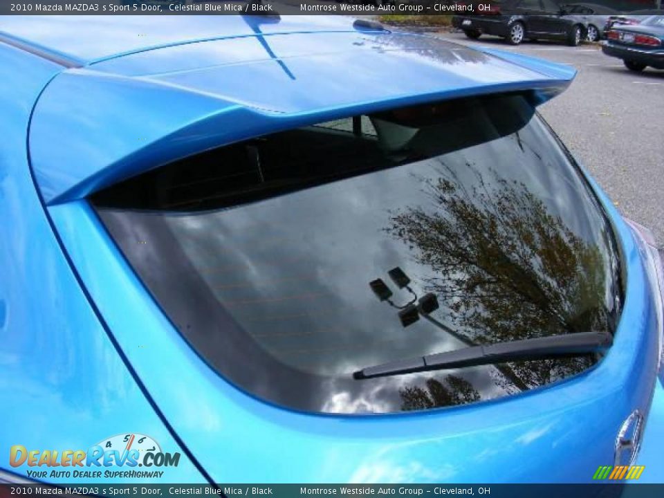 2010 Mazda MAZDA3 s Sport 5 Door Celestial Blue Mica / Black Photo #28