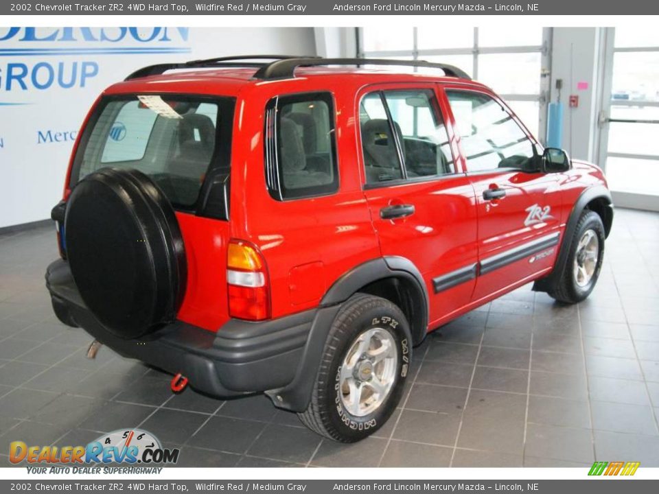2002 Chevrolet Tracker ZR2 4WD Hard Top Wildfire Red / Medium Gray Photo #3