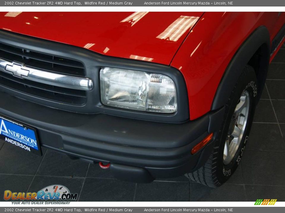 2002 Chevrolet Tracker ZR2 4WD Hard Top Wildfire Red / Medium Gray Photo #14