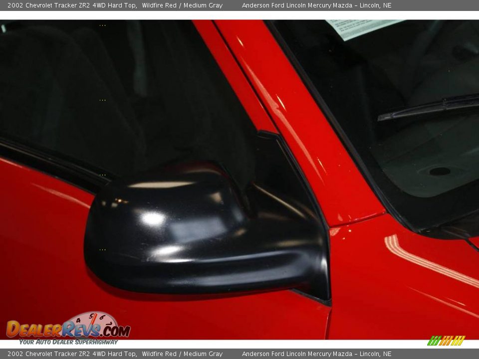 2002 Chevrolet Tracker ZR2 4WD Hard Top Wildfire Red / Medium Gray Photo #15