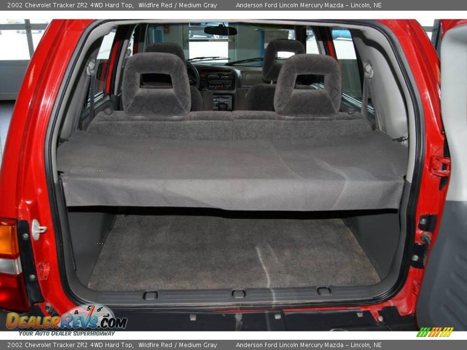 2002 Chevrolet Tracker ZR2 4WD Hard Top Wildfire Red / Medium Gray Photo #32