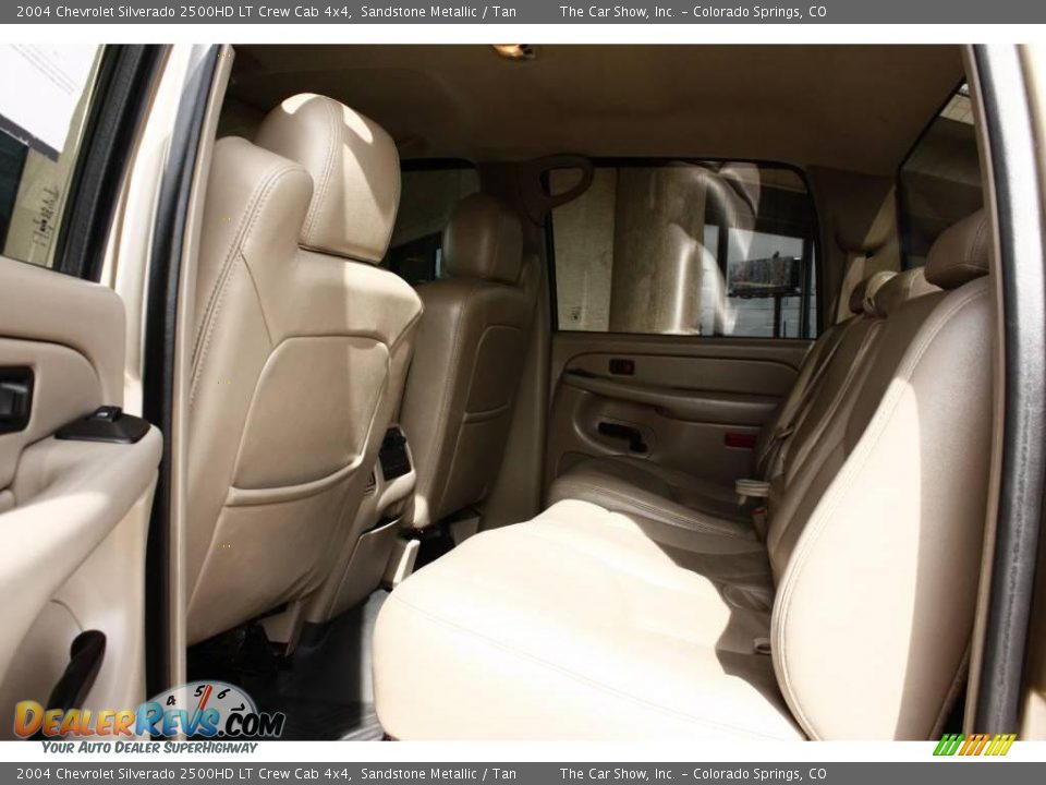 2004 Chevrolet Silverado 2500HD LT Crew Cab 4x4 Sandstone Metallic / Tan Photo #14
