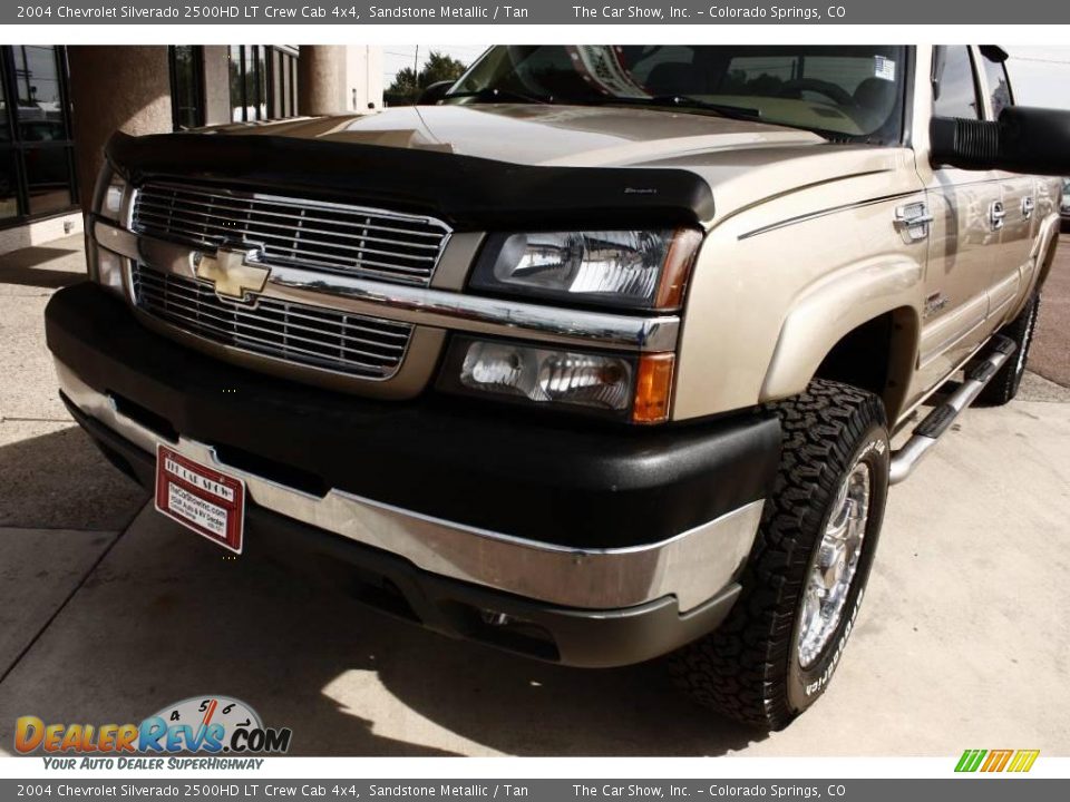 2004 Chevrolet Silverado 2500HD LT Crew Cab 4x4 Sandstone Metallic / Tan Photo #18