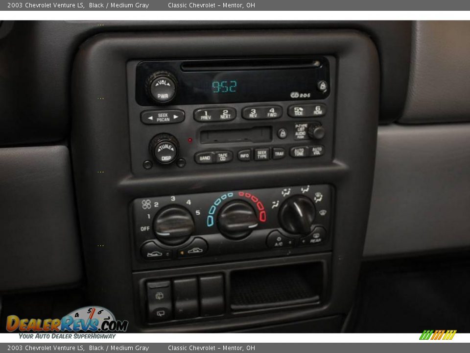 2003 Chevrolet Venture LS Black / Medium Gray Photo #11