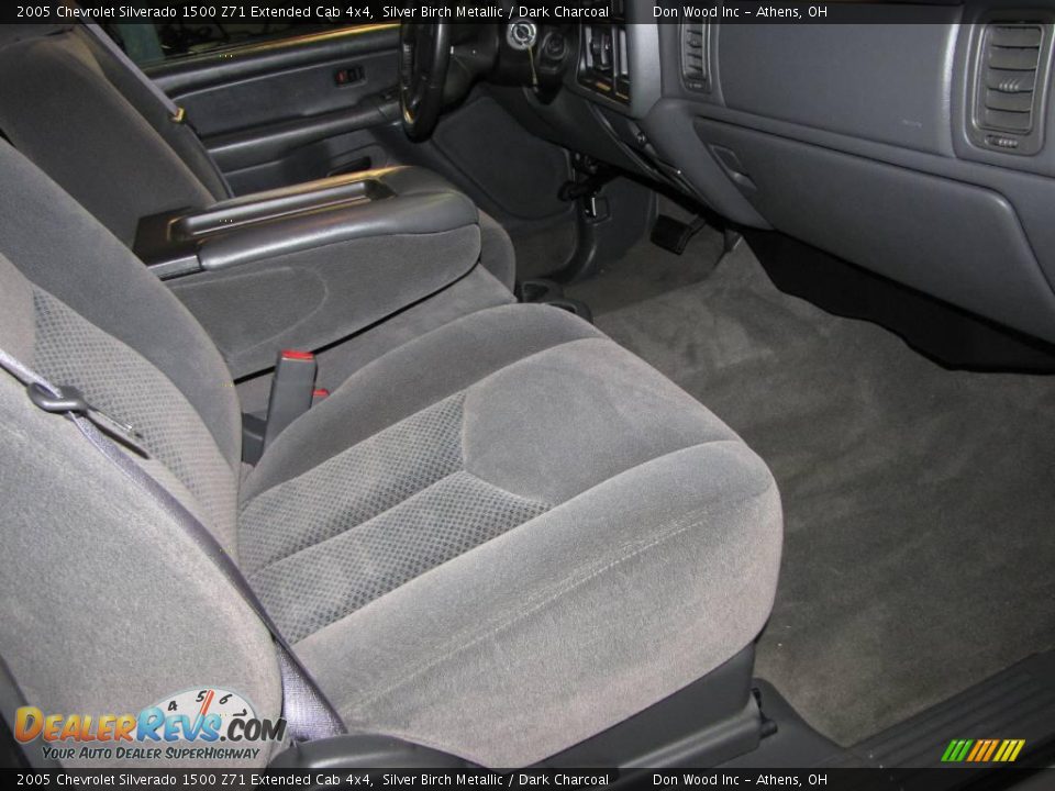 2005 Chevrolet Silverado 1500 Z71 Extended Cab 4x4 Silver Birch Metallic / Dark Charcoal Photo #10