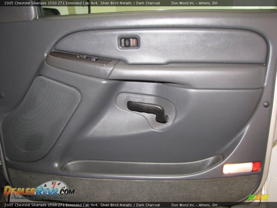 2005 Chevrolet Silverado 1500 Z71 Extended Cab 4x4 Silver Birch Metallic / Dark Charcoal Photo #14